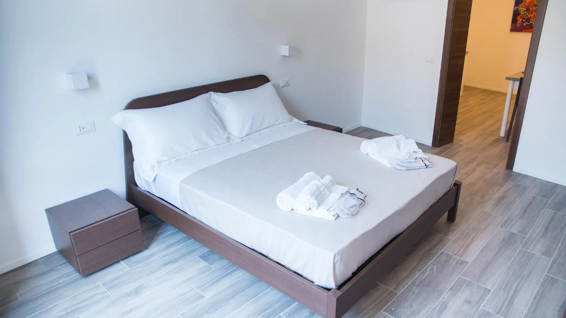 Apartments Porta Di Castro Palermo İtalya