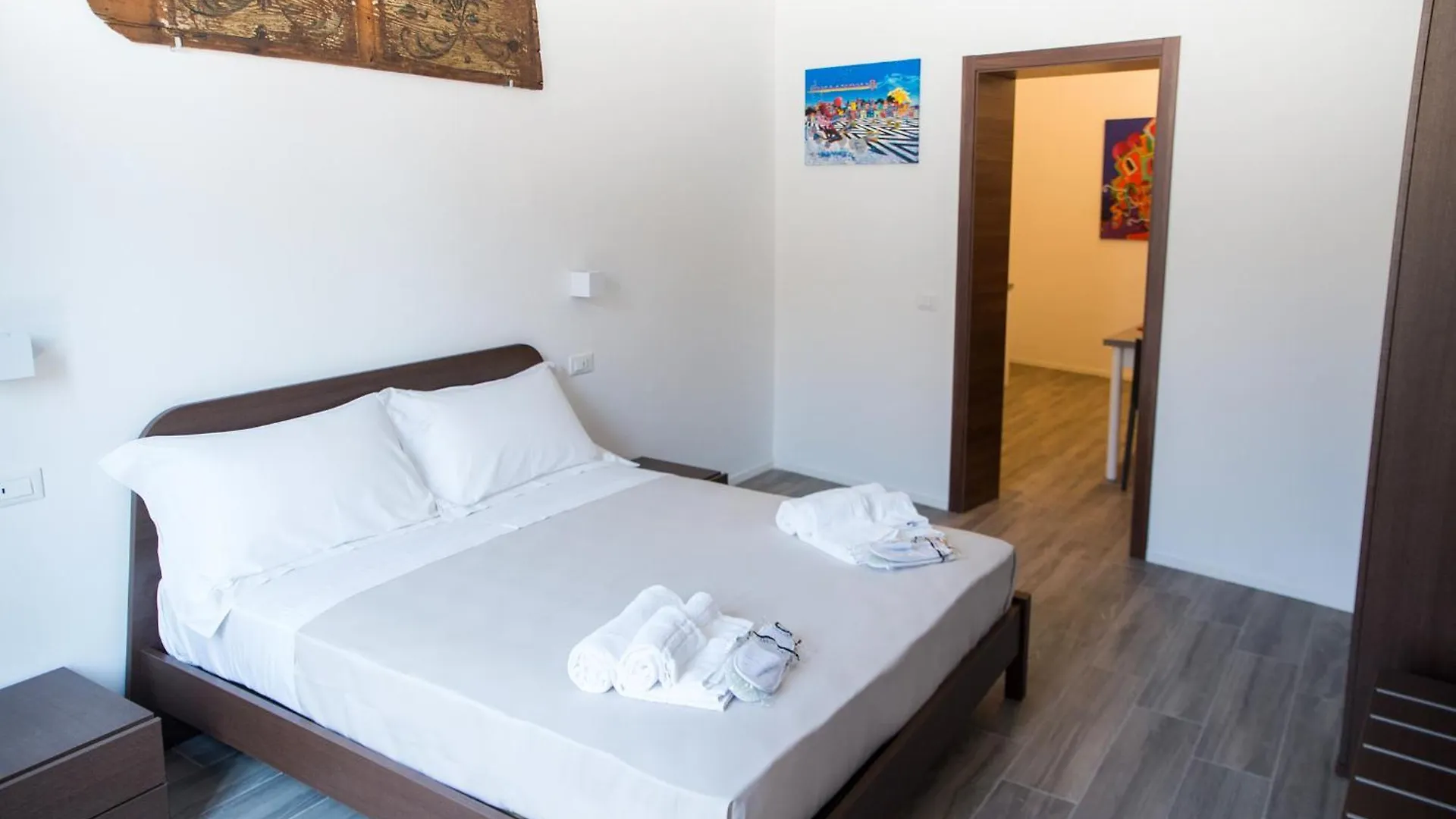 Apartments Porta Di Castro Palermo İtalya